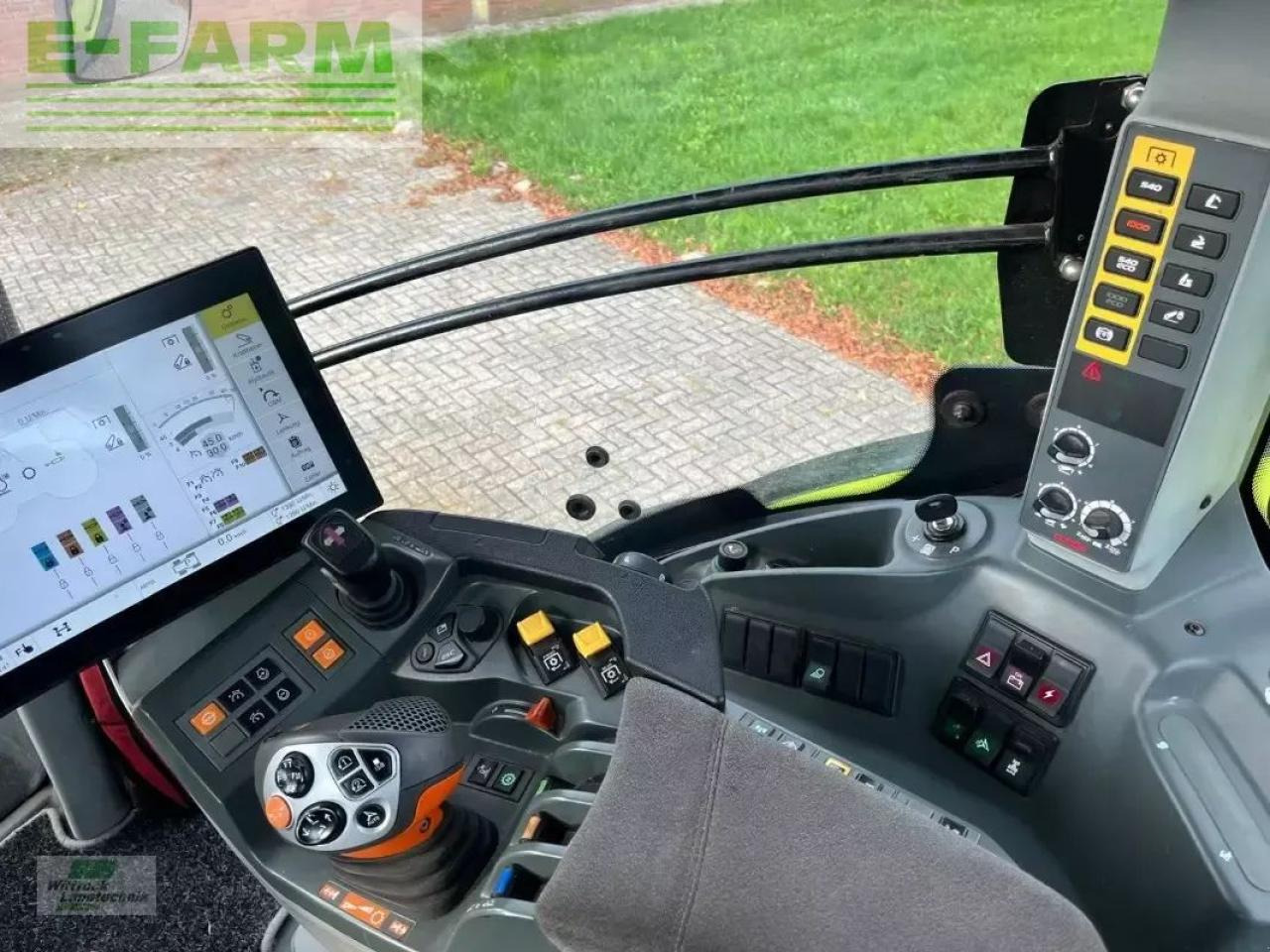 CLAAS axion 830 cebis - Traktor: 2 kép. CLAAS axion 830 cebis - Traktor: 2 kép.