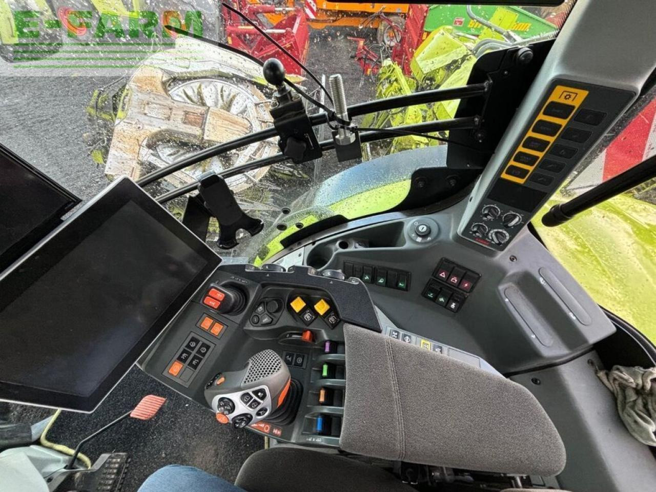 Traktor CLAAS axion 830 cmatic cebis, fkh + fzw, trimble lenks CMATIC CEBIS: 14 kép.