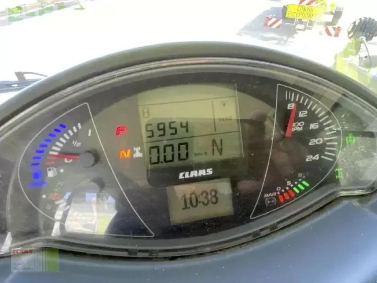 CLAAS axion 830 cmatic cebis + rda CMATIC CEBIS - Traktor: 5 kép. CLAAS axion 830 cmatic cebis + rda CMATIC CEBIS - Traktor: 5 kép.