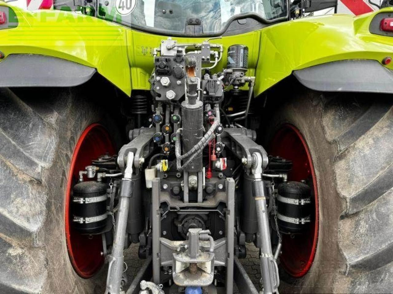 CLAAS axion 870 - Traktor: 5 kép. CLAAS axion 870 - Traktor: 5 kép.