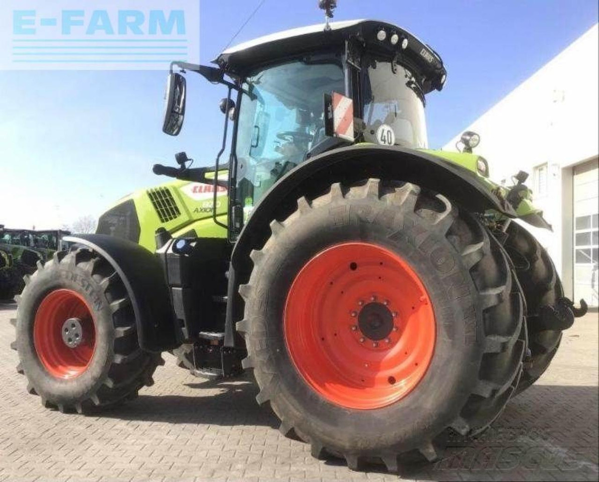 CLAAS axion 870 - Traktor: 3 kép. CLAAS axion 870 - Traktor: 3 kép.