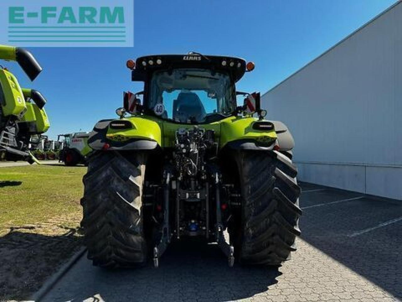 CLAAS axion 870 - Traktor: 4 kép. CLAAS axion 870 - Traktor: 4 kép.