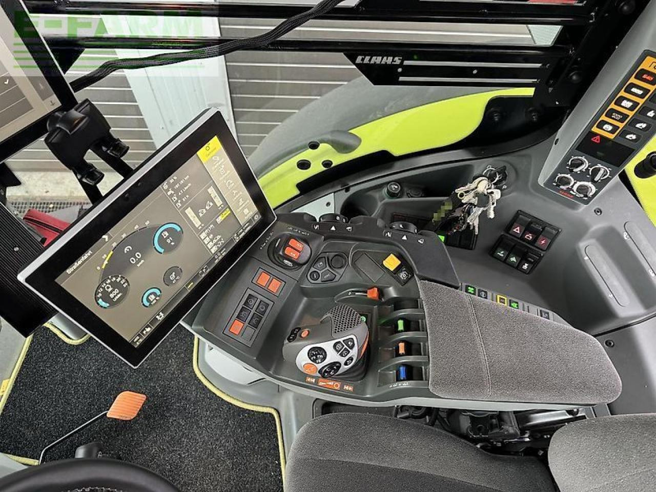 CLAAS axion 870 cmatic focus cebis fcr CMATIC CEBIS - Traktor: 5 kép. CLAAS axion 870 cmatic focus cebis fcr CMATIC CEBIS - Traktor: 5 kép.