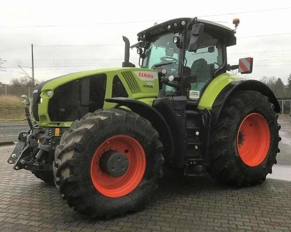 CLAAS axion 930 - Traktor: 1 kép. CLAAS axion 930 - Traktor: 1 kép.