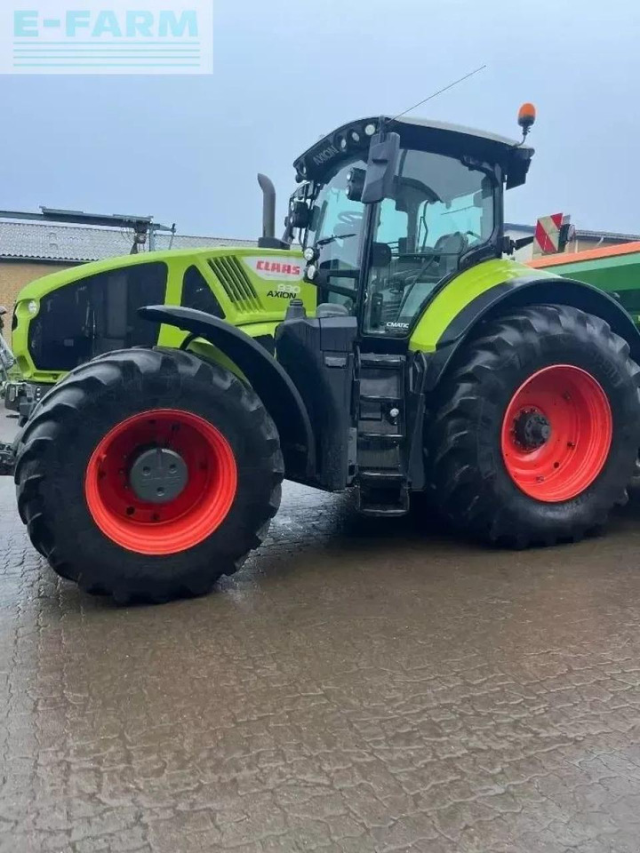 CLAAS axion 930 - Traktor: 1 kép. CLAAS axion 930 - Traktor: 1 kép.