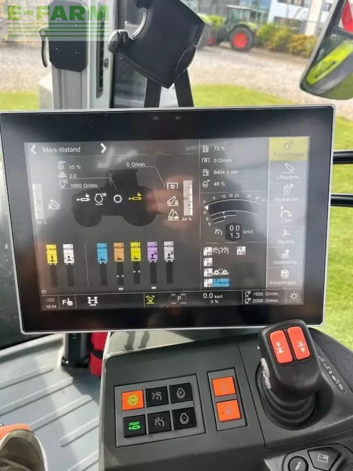 CLAAS axion 930 - Traktor: 4 kép. CLAAS axion 930 - Traktor: 4 kép.