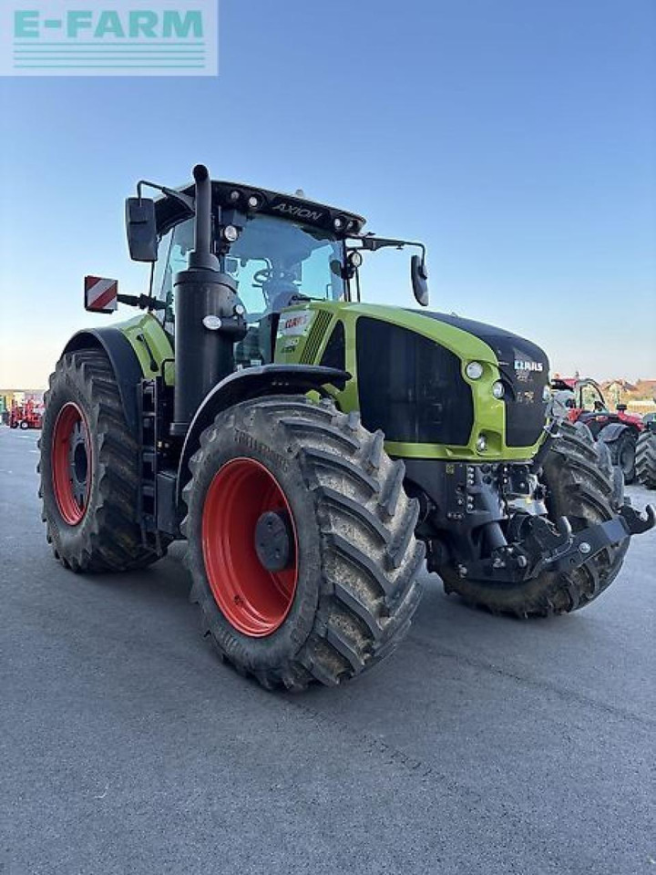 CLAAS axion 960 cebis (stage v) - Traktor: 3 kép. CLAAS axion 960 cebis (stage v) - Traktor: 3 kép.