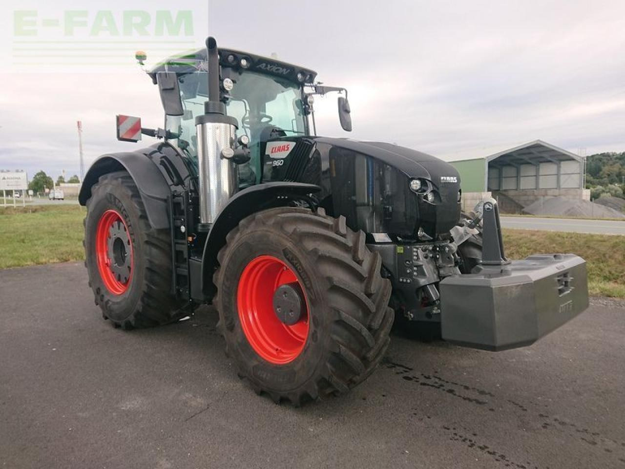 CLAAS axion 960 cebis (stage v) - Traktor: 2 kép. CLAAS axion 960 cebis (stage v) - Traktor: 2 kép.