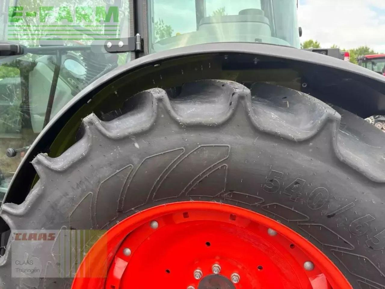CLAAS axos 240 advanced - Traktor: 4 kép. CLAAS axos 240 advanced - Traktor: 4 kép.