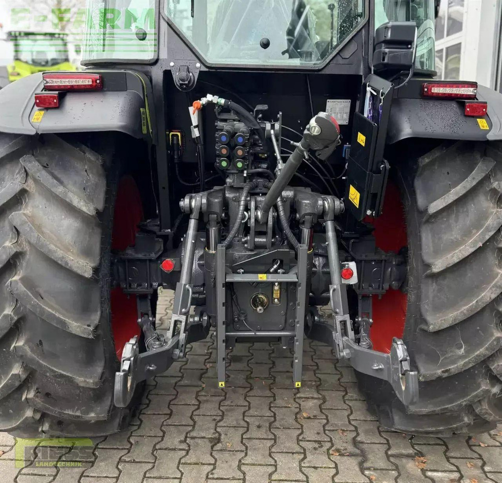 Traktor CLAAS axos 240 advanced fl-konsole: 11 kép.