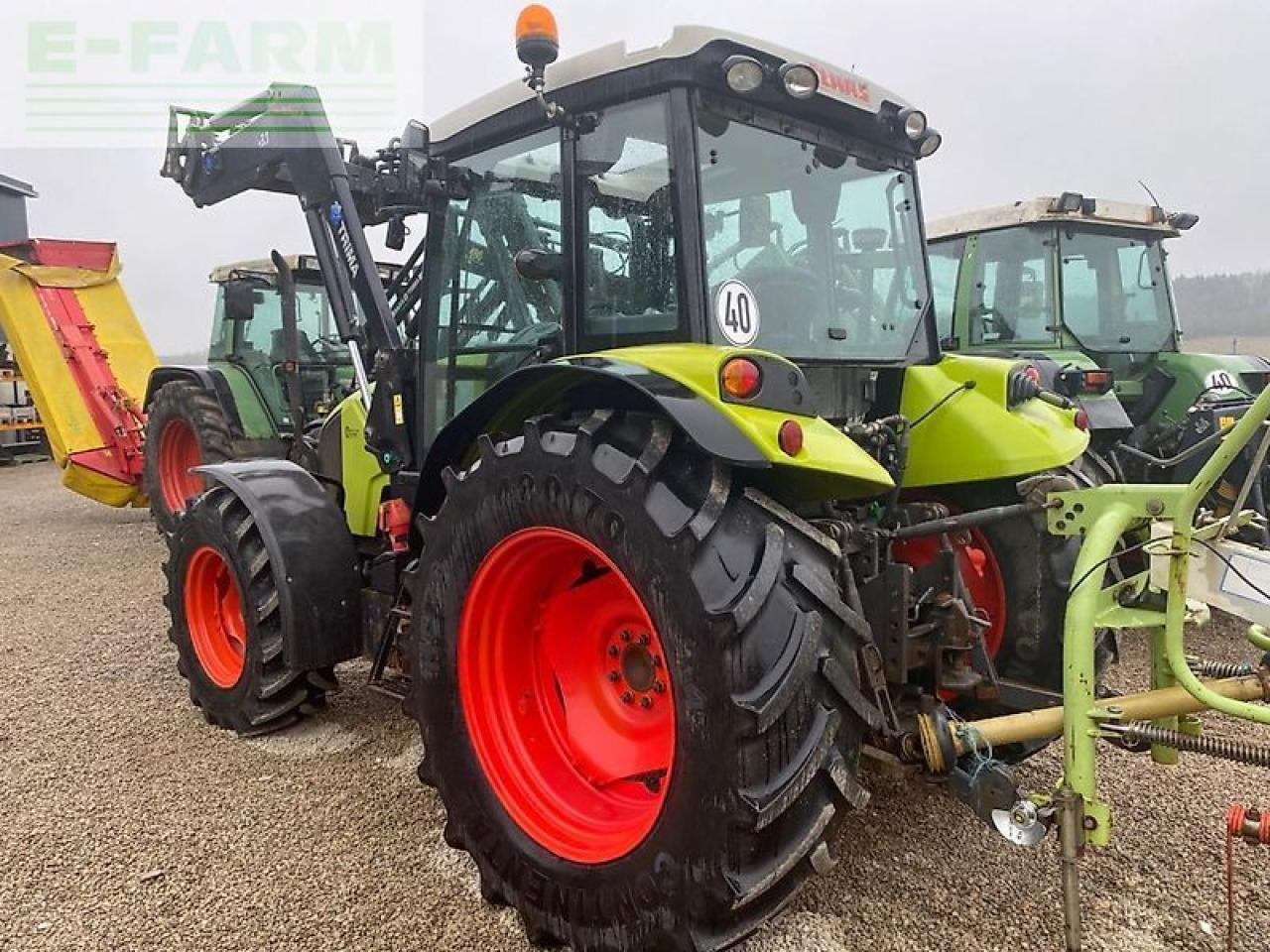 CLAAS axos 310c C - Traktor: 3 kép. CLAAS axos 310c C - Traktor: 3 kép.