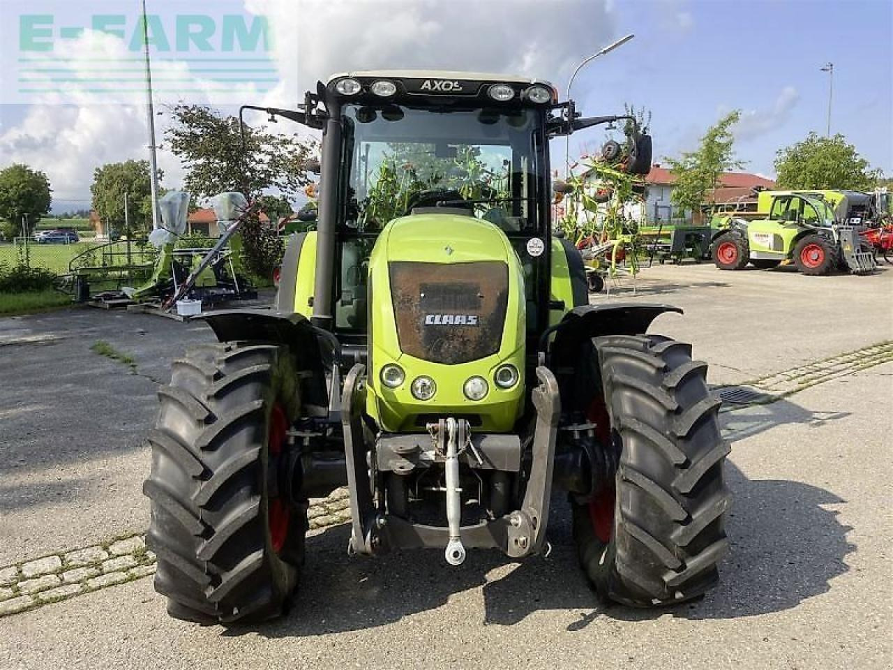 CLAAS axos 340 cx CX - Traktor: 3 kép. CLAAS axos 340 cx CX - Traktor: 3 kép.