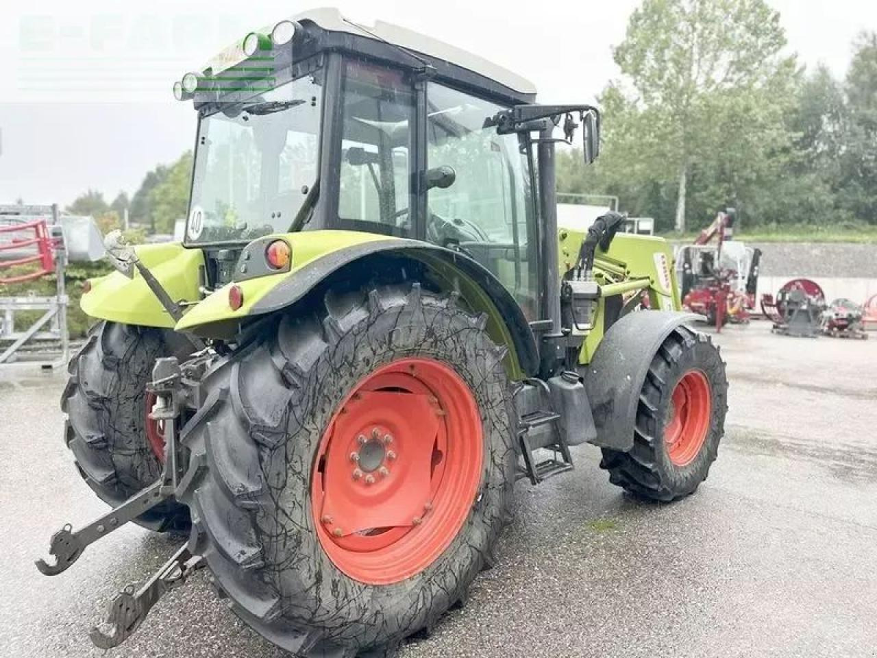 CLAAS axos 340 cx CX - Traktor: 4 kép. CLAAS axos 340 cx CX - Traktor: 4 kép.
