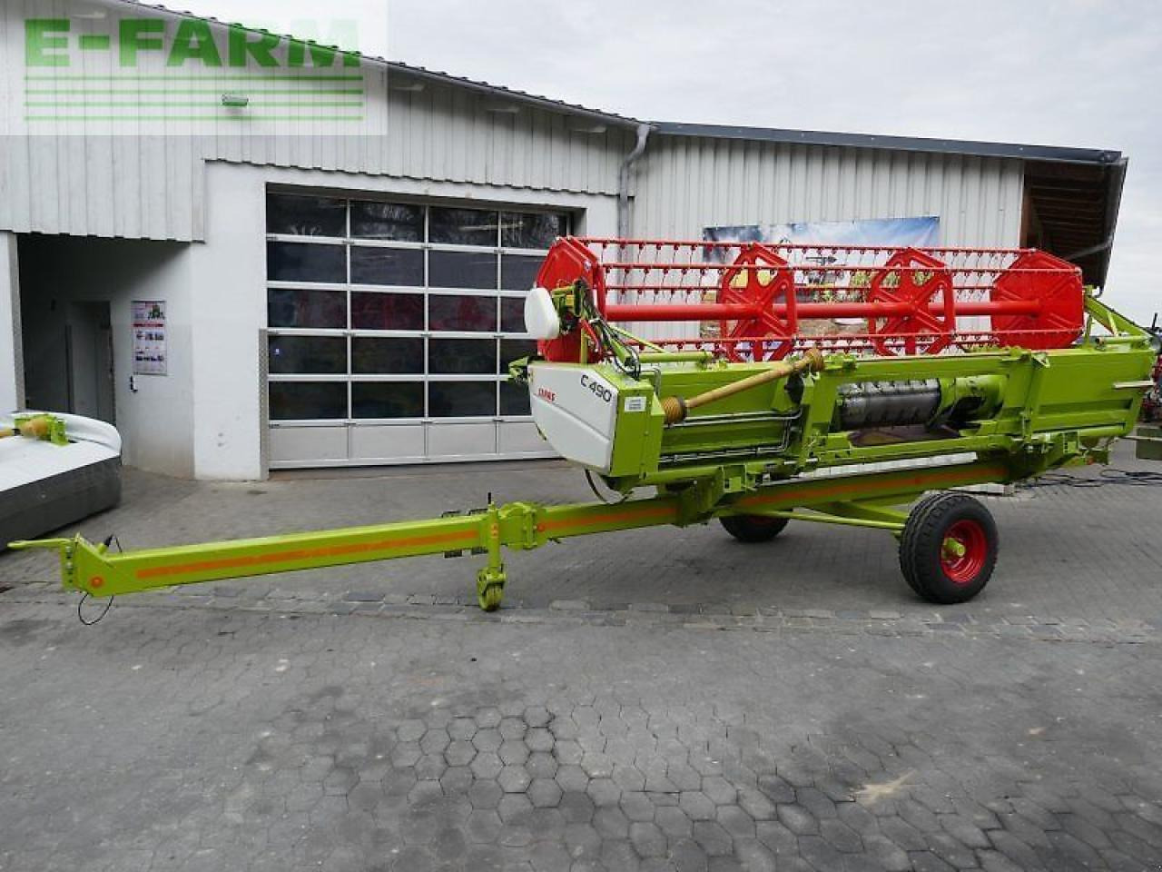 CLAAS c 490 - Takarmánybetakarító gép: 1 kép. CLAAS c 490 - Takarmánybetakarító gép: 1 kép.