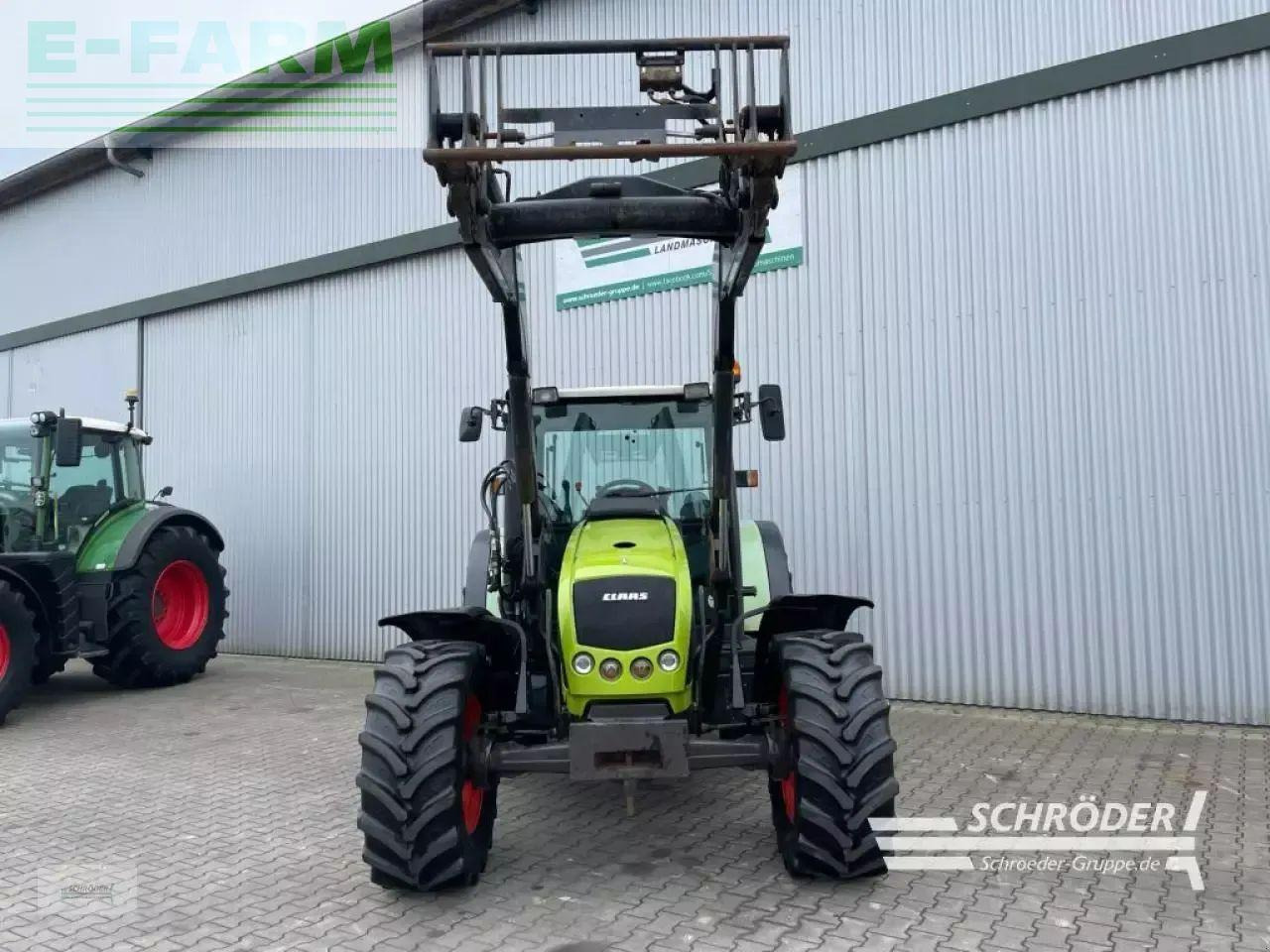 CLAAS celtis 426 - Traktor: 2 kép. CLAAS celtis 426 - Traktor: 2 kép.