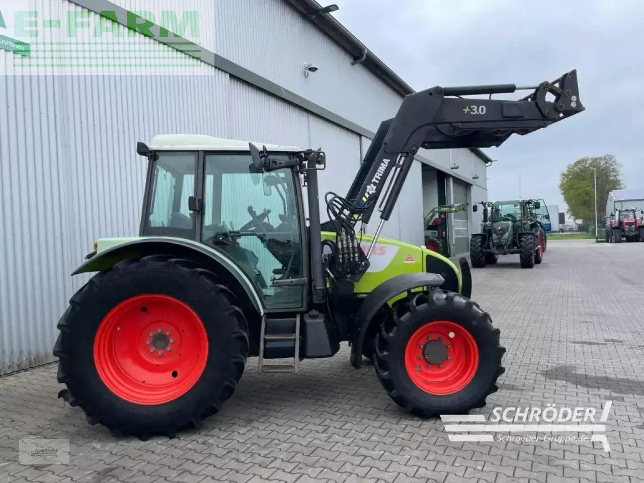 CLAAS celtis 426 - Traktor: 4 kép. CLAAS celtis 426 - Traktor: 4 kép.