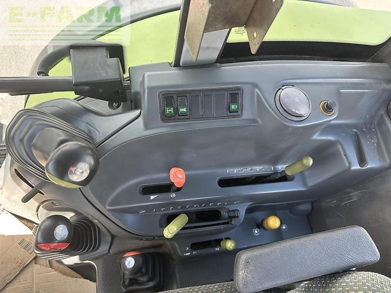 CLAAS celtis 456 rx comfort stoll fz 30 - Traktor: 5 kép. CLAAS celtis 456 rx comfort stoll fz 30 - Traktor: 5 kép.