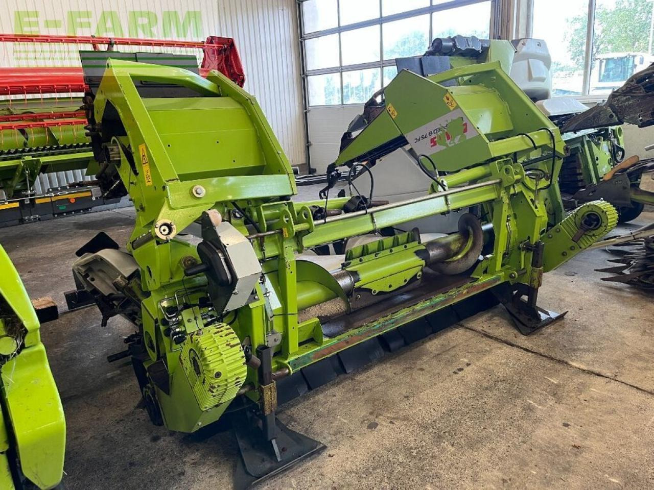 CLAAS conspeed 6-75 fc, maispflücker, lexion, tucano - Takarmánybetakarító gép: 2 kép. CLAAS conspeed 6-75 fc, maispflücker, lexion, tucano - Takarmánybetakarító gép: 2 kép.