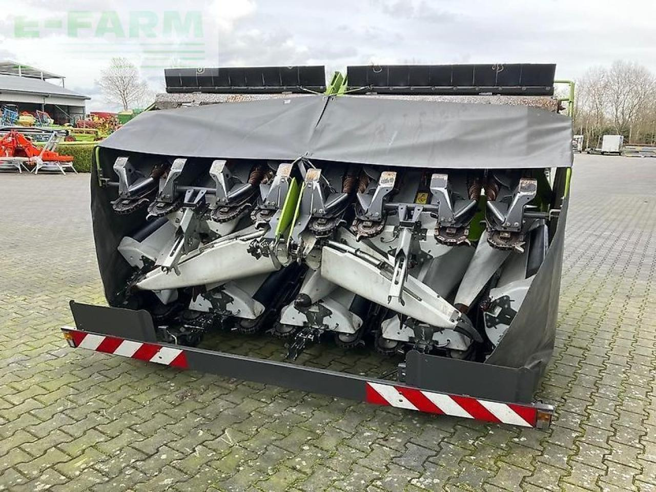 CLAAS corio 8-75 fc - Takarmánybetakarító gép: 5 kép. CLAAS corio 8-75 fc - Takarmánybetakarító gép: 5 kép.