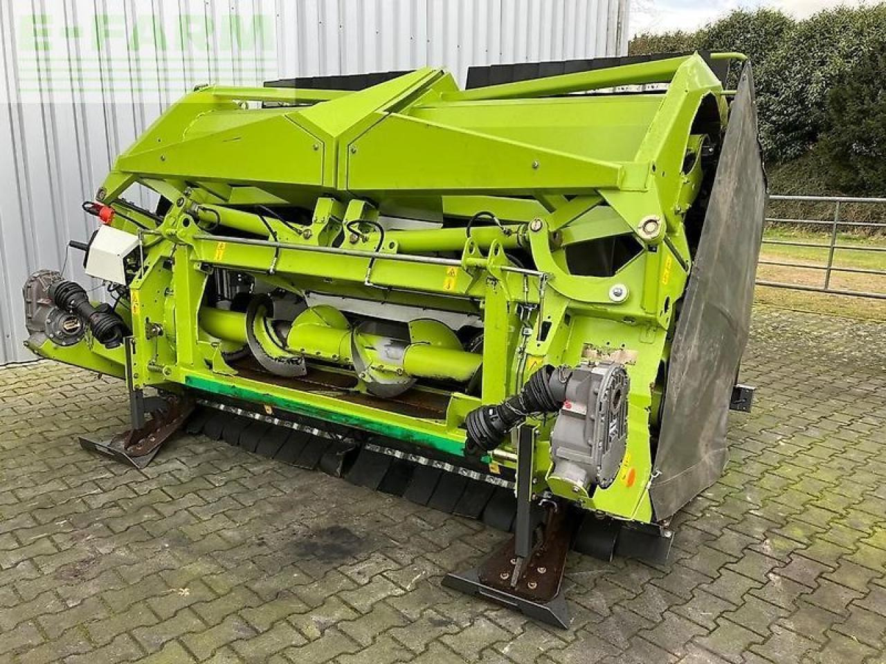 CLAAS corio 8-75 fc - Takarmánybetakarító gép: 1 kép. CLAAS corio 8-75 fc - Takarmánybetakarító gép: 1 kép.