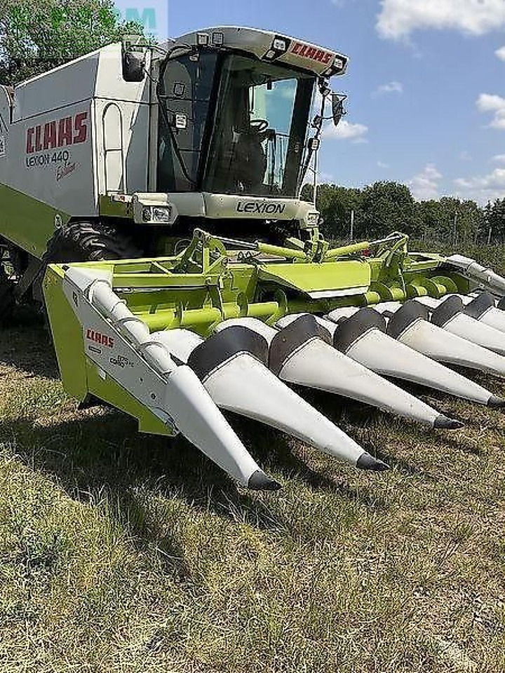 CLAAS corio 875 fc conspeed - Takarmánybetakarító gép: 5 kép. CLAAS corio 875 fc conspeed - Takarmánybetakarító gép: 5 kép.