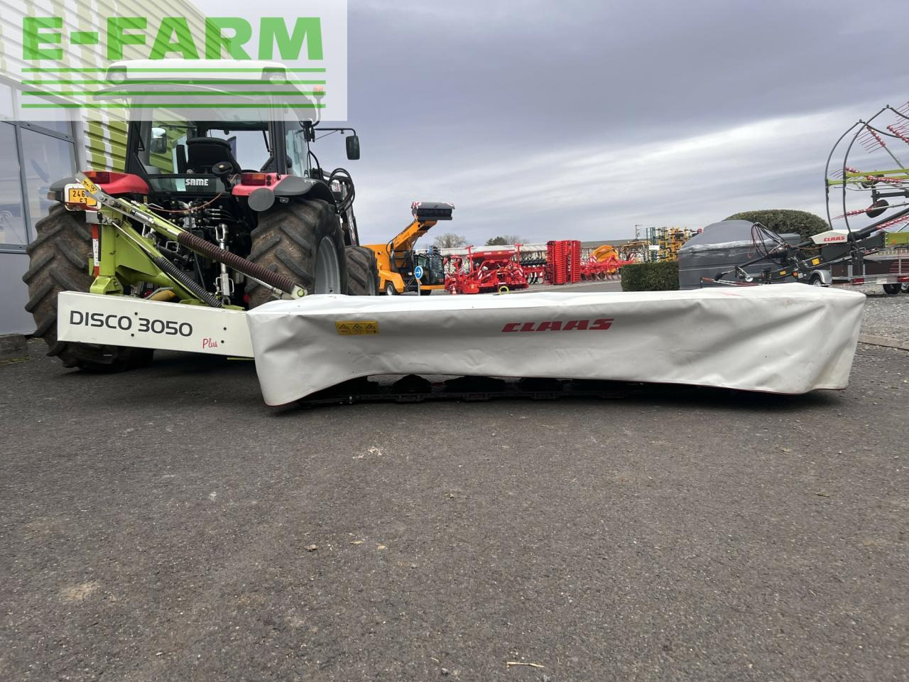 CLAAS disco 3050 plus - Fűkasza: 4 kép. CLAAS disco 3050 plus - Fűkasza: 4 kép.