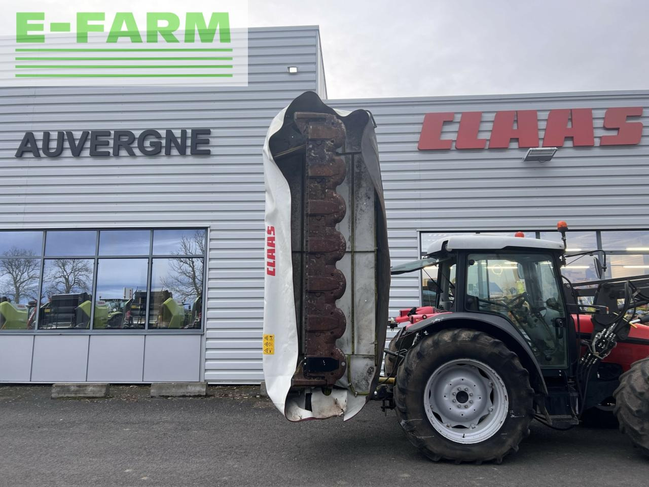 CLAAS disco 3050 plus - Fűkasza: 2 kép. CLAAS disco 3050 plus - Fűkasza: 2 kép.