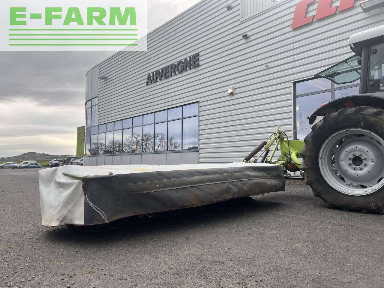 CLAAS disco 3050 plus - Fűkasza: 1 kép. CLAAS disco 3050 plus - Fűkasza: 1 kép.