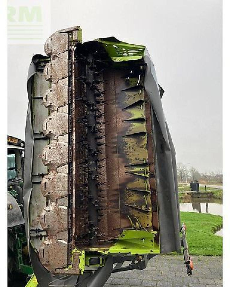 CLAAS disco 3200 & disco 9200 - Fűkasza: 4 kép. CLAAS disco 3200 & disco 9200 - Fűkasza: 4 kép.
