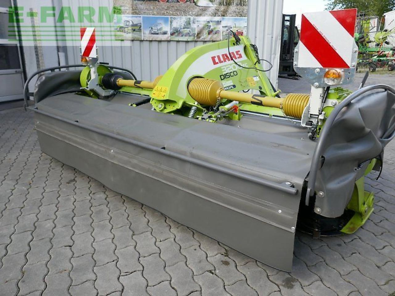 CLAAS disco 3200 fc profil - Fűkasza: 1 kép. CLAAS disco 3200 fc profil - Fűkasza: 1 kép.