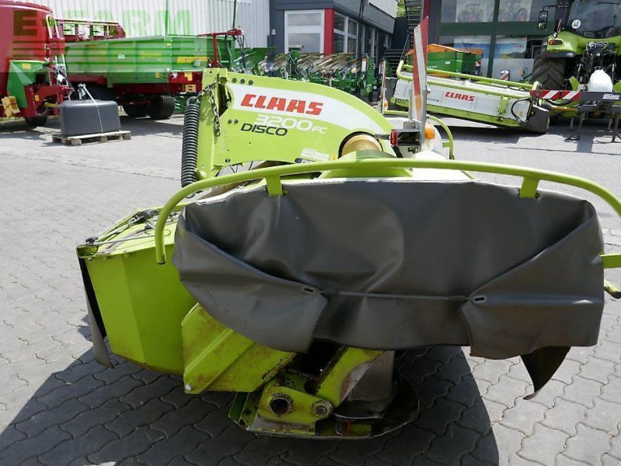 CLAAS disco 3200 fc profil - Fűkasza: 2 kép. CLAAS disco 3200 fc profil - Fűkasza: 2 kép.