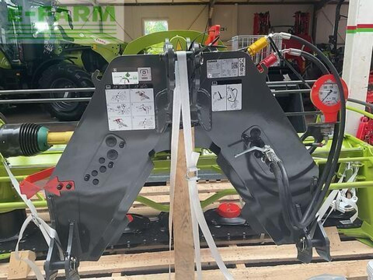 CLAAS disco 3200 move - Fűkasza: 4 kép. CLAAS disco 3200 move - Fűkasza: 4 kép.