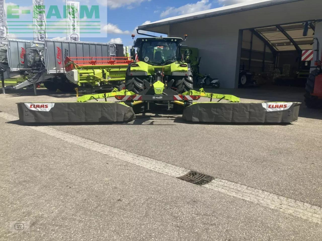 CLAAS disco 9300 - Fűkasza: 2 kép. CLAAS disco 9300 - Fűkasza: 2 kép.