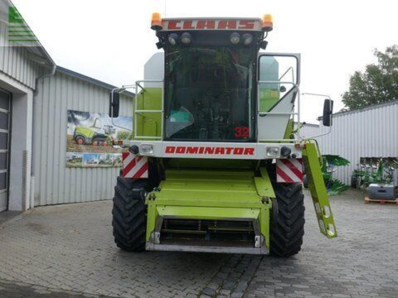 CLAAS dominator 208 mega - Kombájn: 2 kép. CLAAS dominator 208 mega - Kombájn: 2 kép.