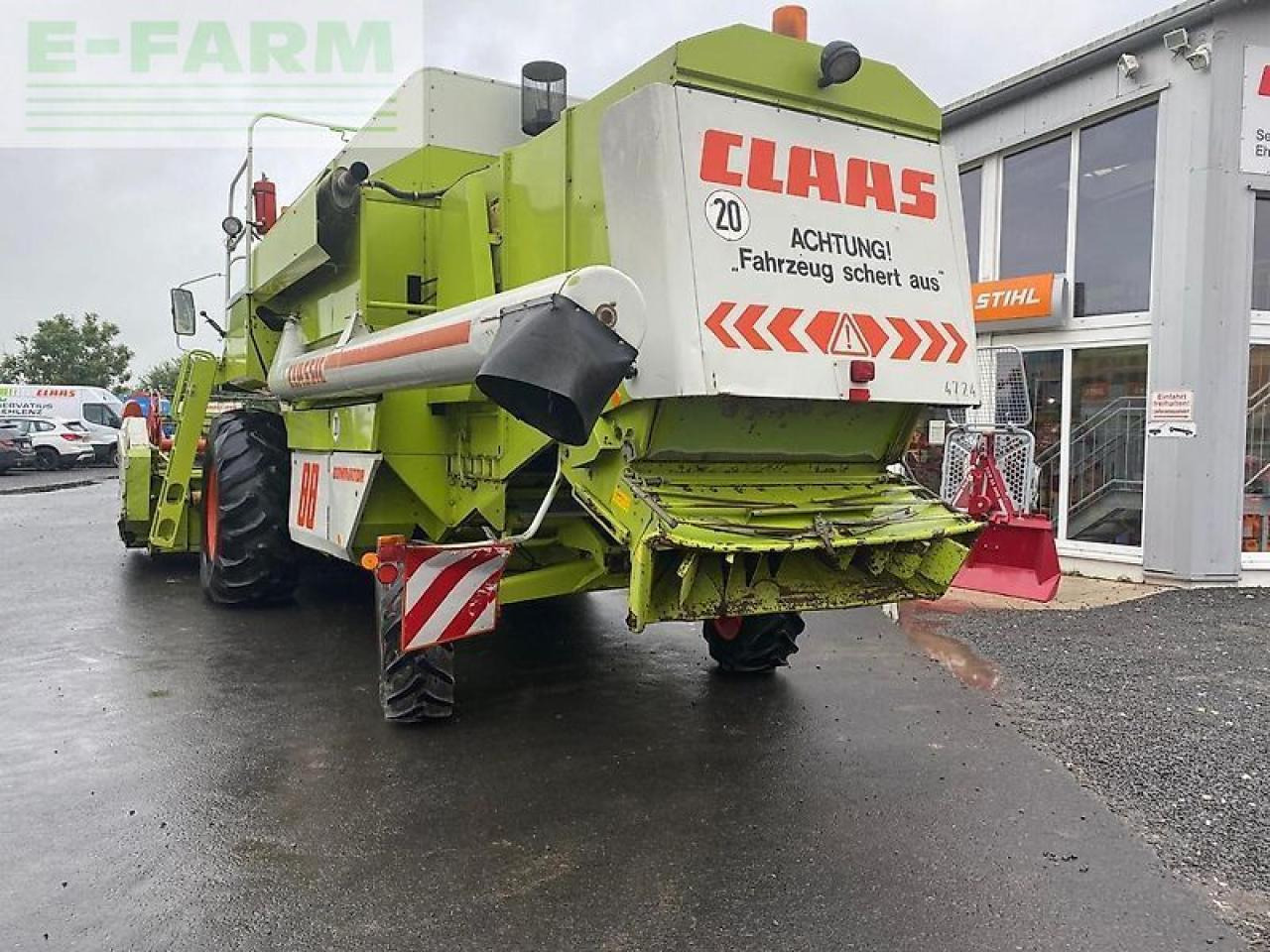 Kombájn CLAAS dominator 88: 6 kép. Kombájn CLAAS dominator 88: 6 kép.