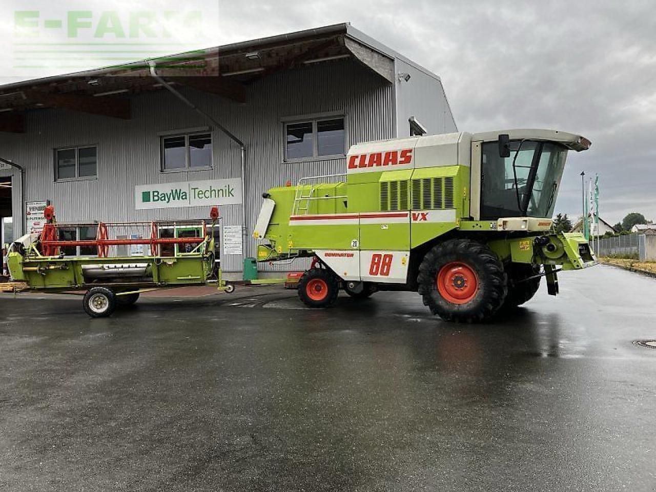 CLAAS dominator 88 vx - Kombájn: 2 kép. CLAAS dominator 88 vx - Kombájn: 2 kép.