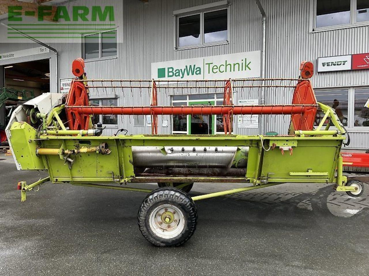 CLAAS dominator 88 vx - Kombájn: 3 kép. CLAAS dominator 88 vx - Kombájn: 3 kép.