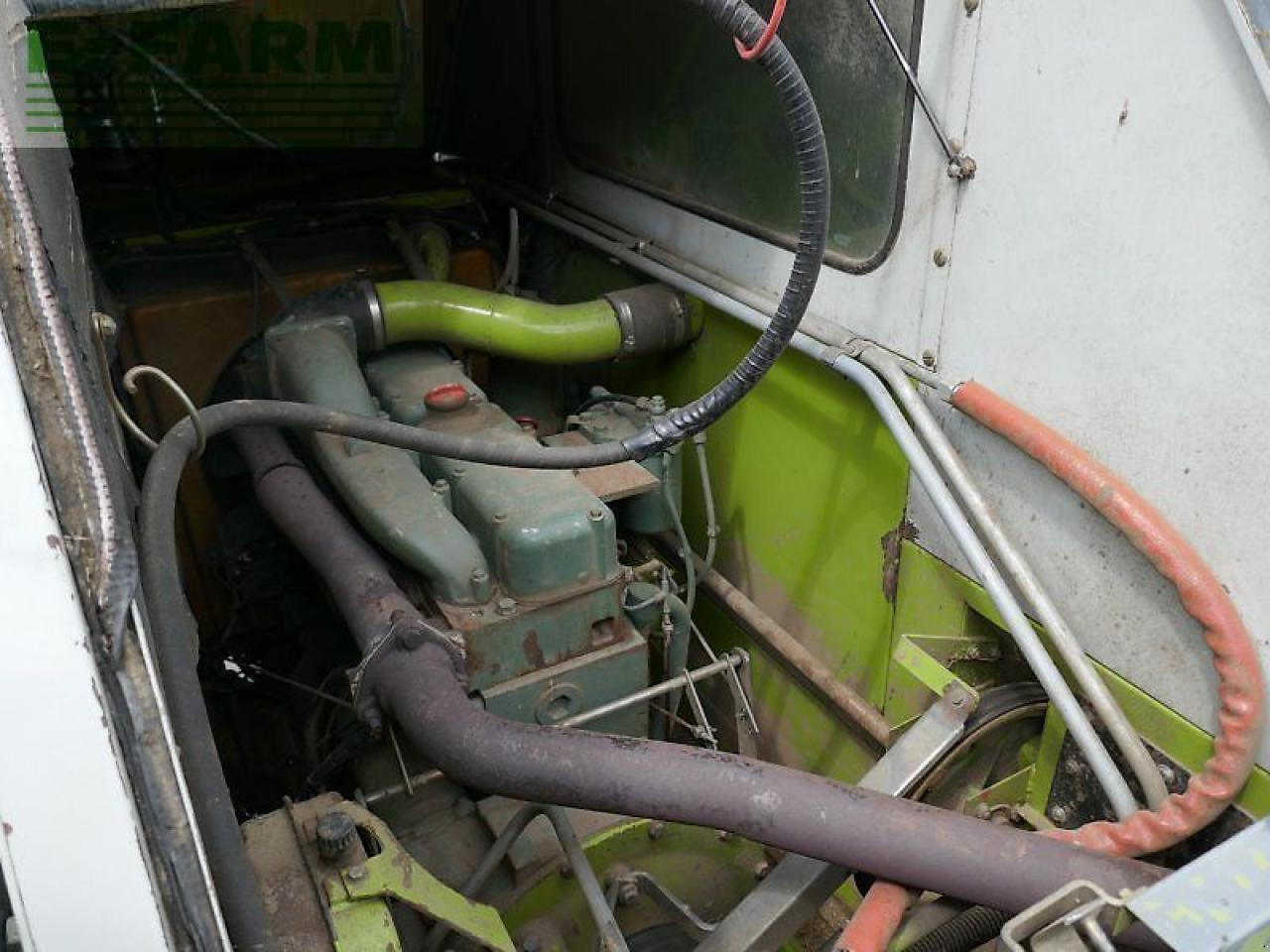 Kombájn CLAAS dominator 98 sl: 9 kép.