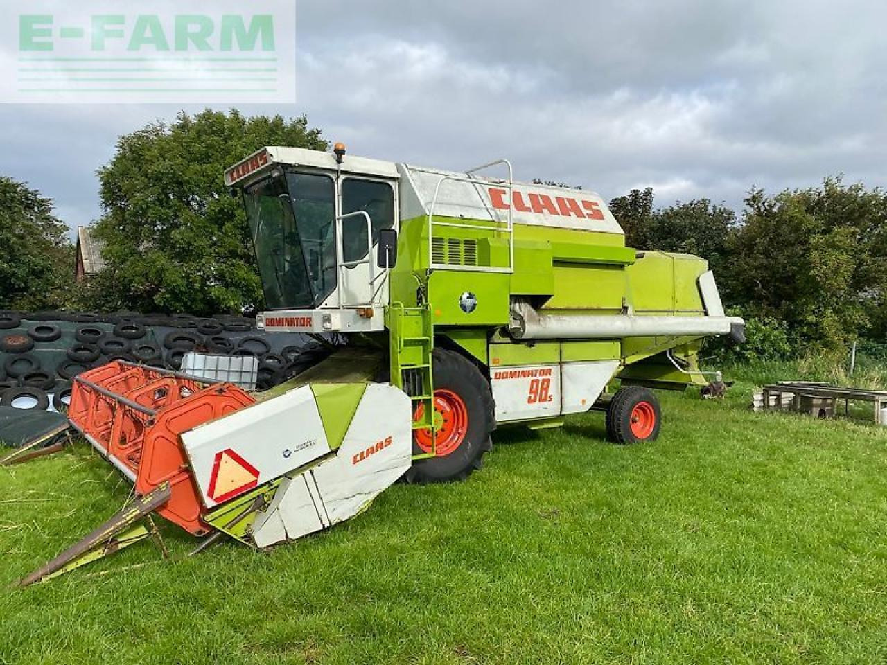 CLAAS dominator 98s - Kombájn: 1 kép. CLAAS dominator 98s - Kombájn: 1 kép.