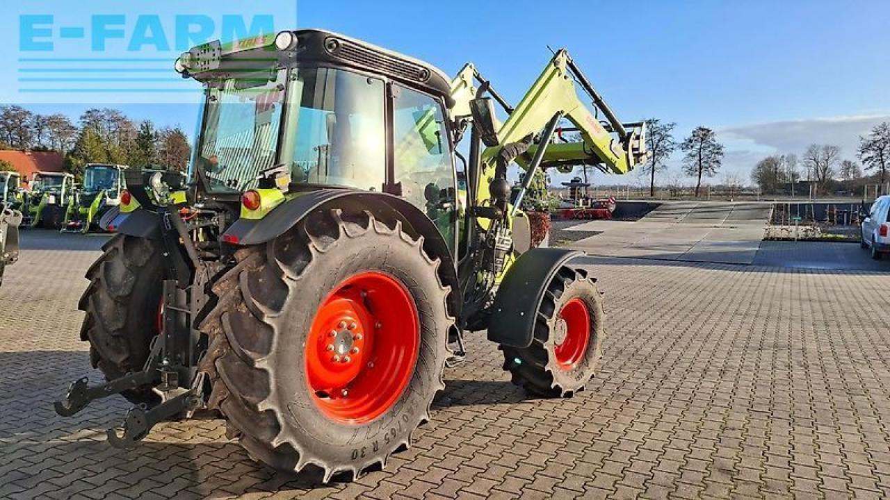Traktor CLAAS elios 210: 9 kép.