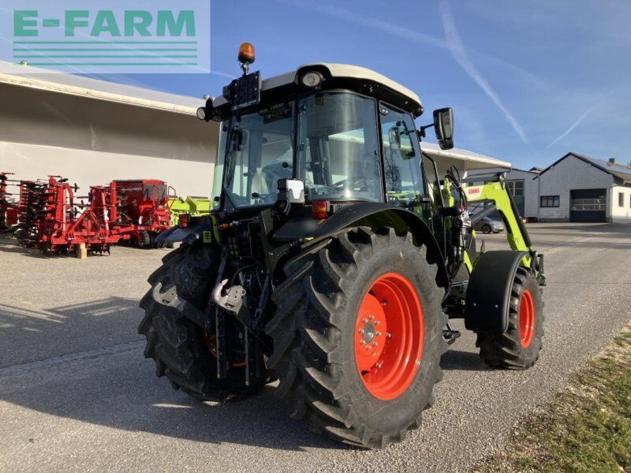 CLAAS elios 320 - Traktor: 5 kép. CLAAS elios 320 - Traktor: 5 kép.