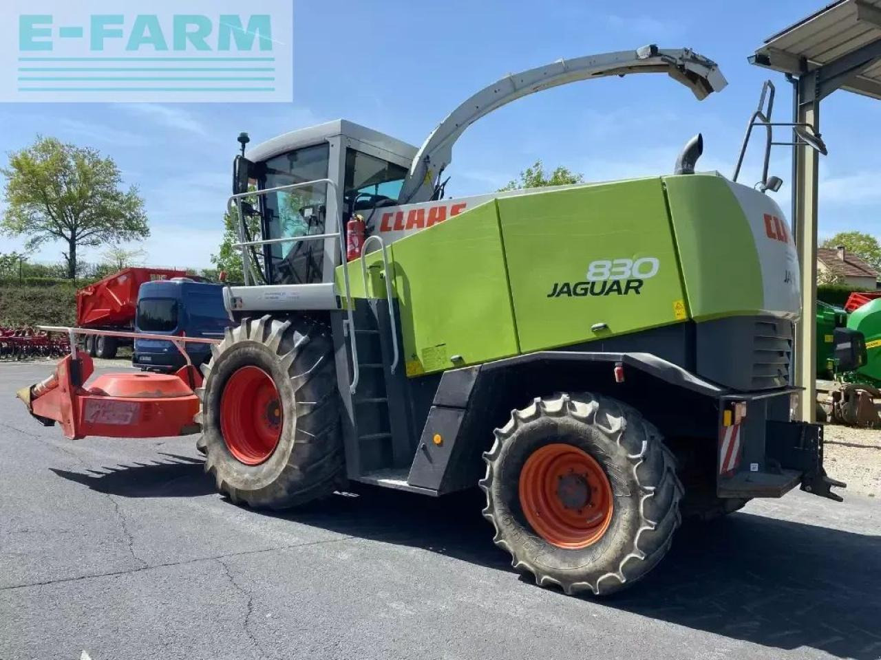 CLAAS jaguar 830 - Önjáró szecskázógép: 4 kép. CLAAS jaguar 830 - Önjáró szecskázógép: 4 kép.