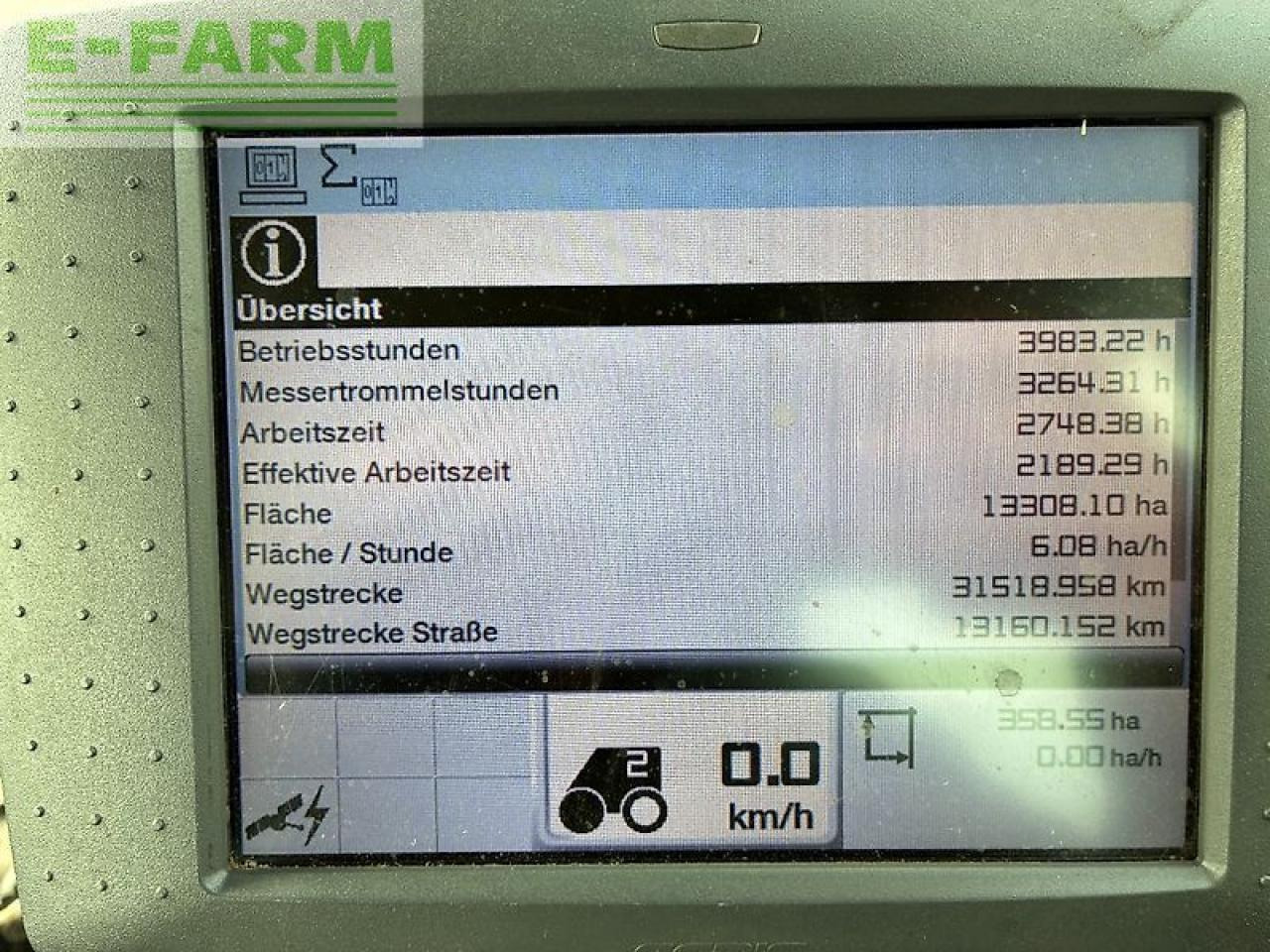 CLAAS jaguar 860 - Önjáró szecskázógép: 3 kép. CLAAS jaguar 860 - Önjáró szecskázógép: 3 kép.