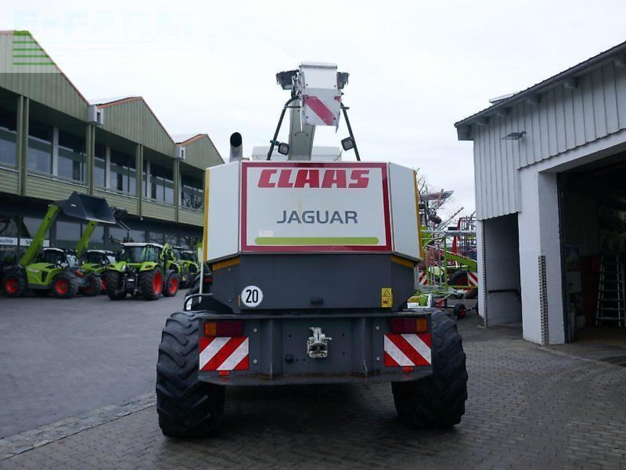 CLAAS jaguar 870 - Önjáró szecskázógép: 4 kép. CLAAS jaguar 870 - Önjáró szecskázógép: 4 kép.