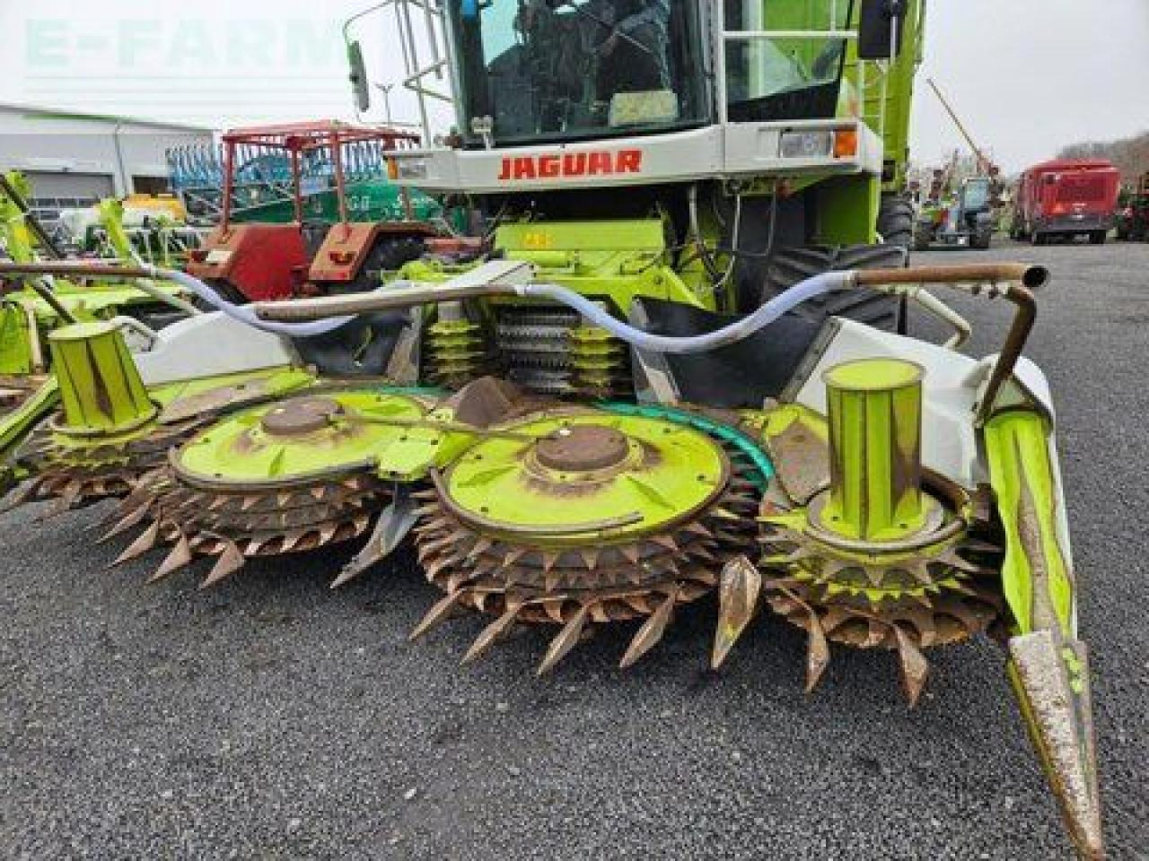 CLAAS jaguar 880 field shuttle, orbis 450 ts, raupe - Önjáró szecskázógép: 5 kép. CLAAS jaguar 880 field shuttle, orbis 450 ts, raupe - Önjáró szecskázógép: 5 kép.