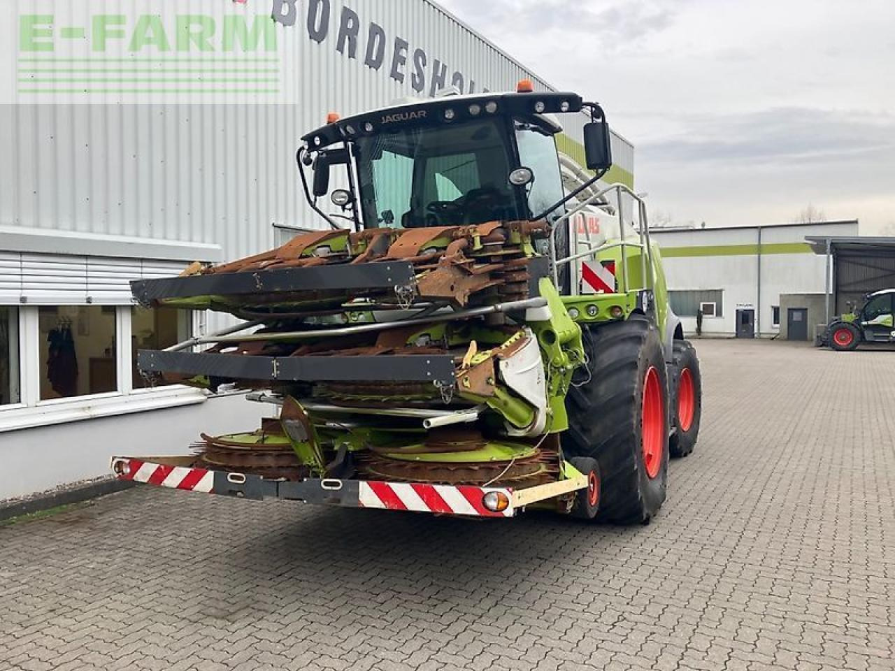 CLAAS jaguar 950 - Önjáró szecskázógép: 4 kép. CLAAS jaguar 950 - Önjáró szecskázógép: 4 kép.