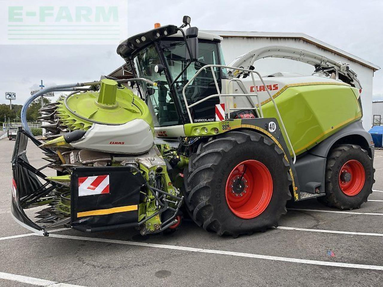 CLAAS jaguar 970 - Önjáró szecskázógép: 3 kép. CLAAS jaguar 970 - Önjáró szecskázógép: 3 kép.
