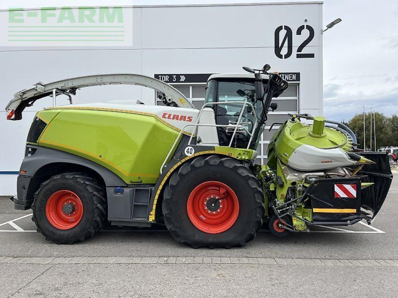 CLAAS jaguar 970 - Önjáró szecskázógép: 1 kép. CLAAS jaguar 970 - Önjáró szecskázógép: 1 kép.