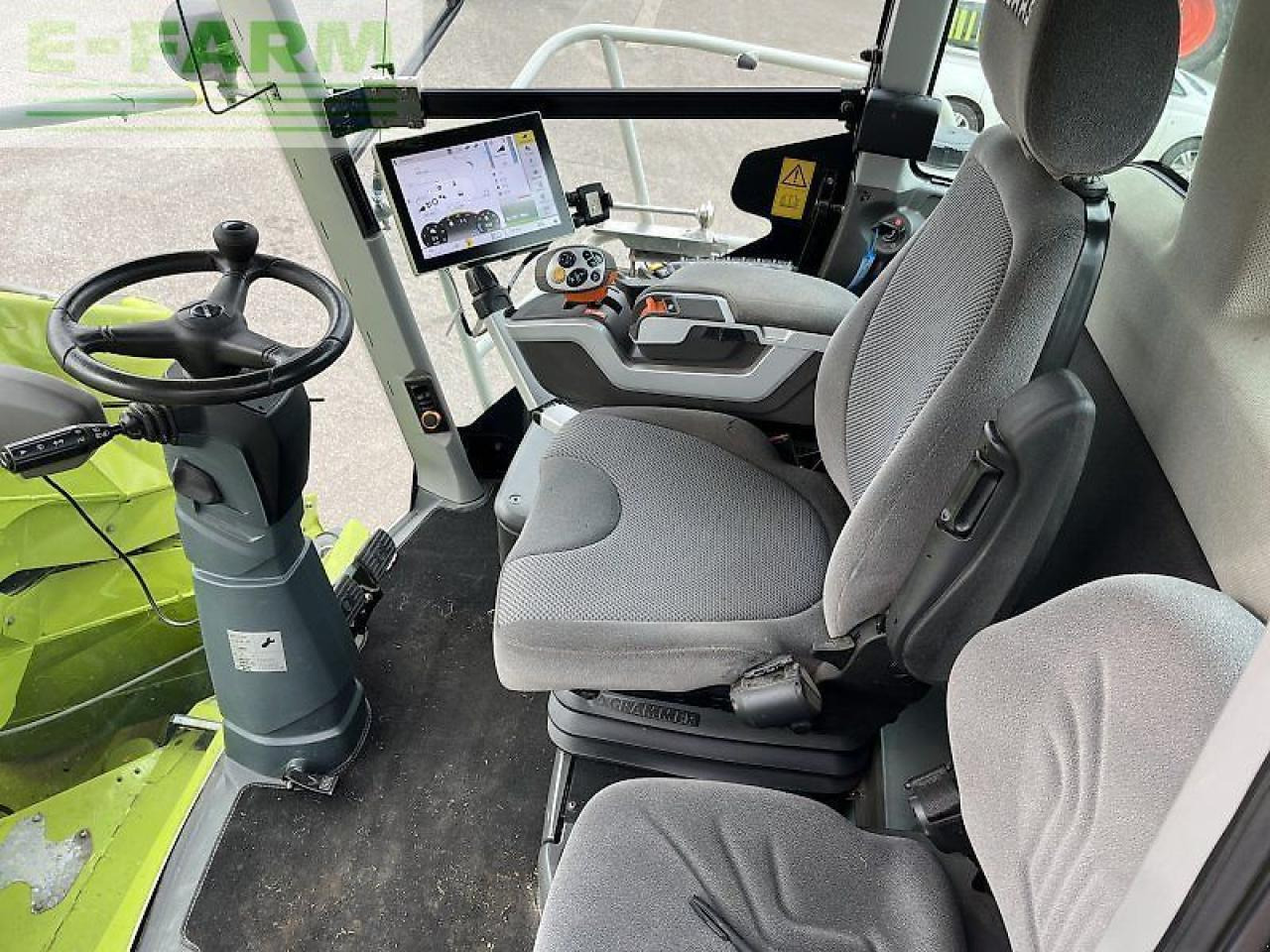 CLAAS jaguar 970 - Önjáró szecskázógép: 5 kép. CLAAS jaguar 970 - Önjáró szecskázógép: 5 kép.