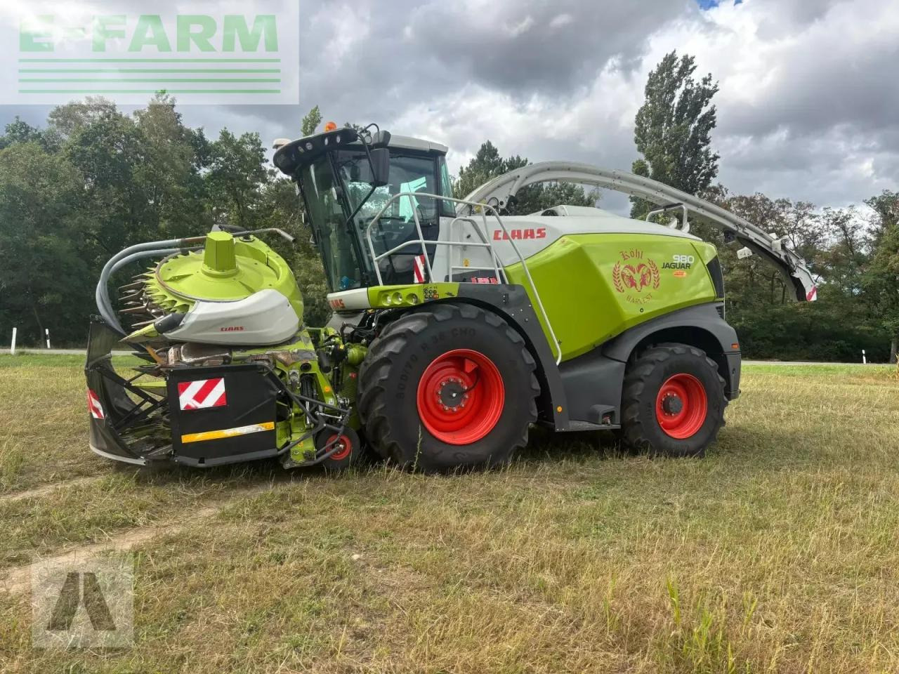 CLAAS jaguar 980 - Önjáró szecskázógép: 3 kép. CLAAS jaguar 980 - Önjáró szecskázógép: 3 kép.